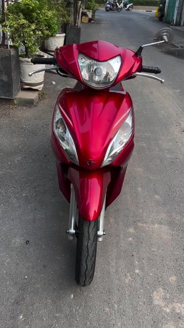 Honda Vision 2012 đỏ bs tphcm xe đẹp máy êm.. Mua bán Xe máy tại Quận 6 Tp Hồ Chí Minh được đăng bởi DUNG hình 1