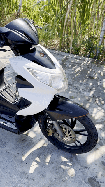 Suzuki Hazate Trắng. Mua bán Xe máy tại Thị xã Duyên Hải Trà Vinh được đăng bởi Chợ ĐT Giá Tốt hình 1