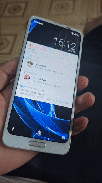 Sharp Aquos R2 64GB Trắng. Mua bán Điện thoại tại Thị xã Mỹ Hào Hưng Yên được đăng bởi Nguyễn Thị Kim Quang hình 1