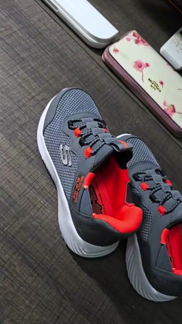 Giày thể thao Skechers Bé trai 18cm. Mua bán Giày dép tại Quận 8 Tp Hồ Chí Minh được đăng bởi Duyên hình 1