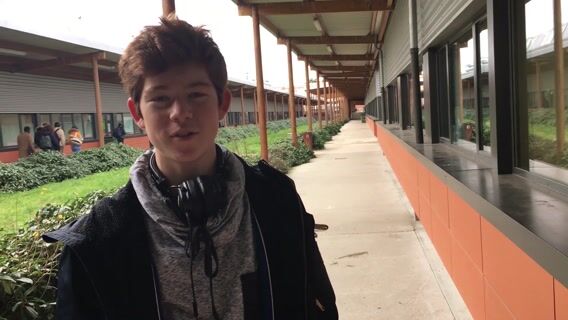 Je filme ma formation Métiers de l'Electricité et des Environnements Connectés