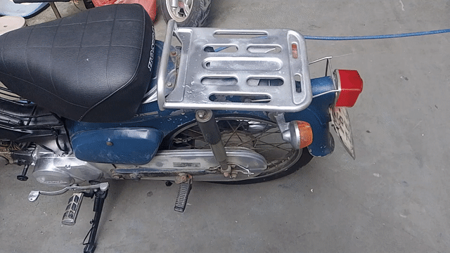 Honda Cub 81 màu Xanh Nguyên zin. Mua bán Xe máy tại Quận 6 Tp Hồ Chí Minh được đăng bởi Ngọc Lực hình 1