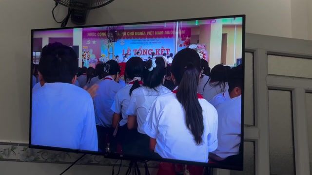 Tivi Xiaomi L43M6-6ARG Hư màn hình. Mua bán Tivi, Âm thanh tại Huyện Chơn Thành Bình Phước được đăng bởi Huynh nguyen bao long hình 1