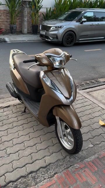 Honda Lead 125 2013 Nâu. Mua bán Xe máy tại Quận Bình Thạnh Tp Hồ Chí Minh được đăng bởi Quyphan hình 1