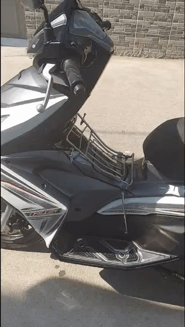Honda Airblade 2014 Trắng bạc. Mua bán Xe máy tại Quận 7 Tp Hồ Chí Minh được đăng bởi Gia Bảo  hình 1