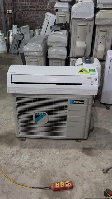 Máy lạnh Daikin Inverter 9000 BTU. Mua bán Máy lạnh, điều hoà tại Quận Thanh Xuân Hà Nội được đăng bởi e lê 286 nguyễn xiển hình 1