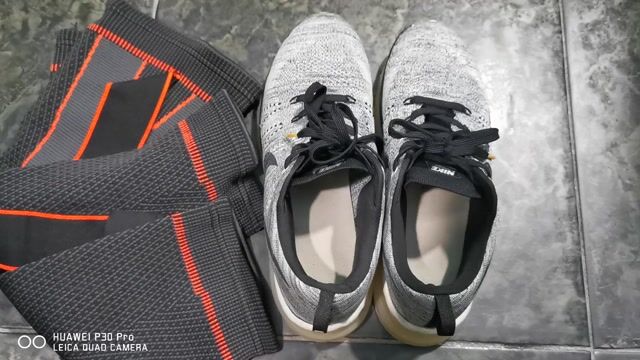 Giày thể thao Nike Xám size 42. Mua bán Giày dép tại Quận Liên Chiểu Đà Nẵng được đăng bởi Khắc Thân Nguyễn hình 1