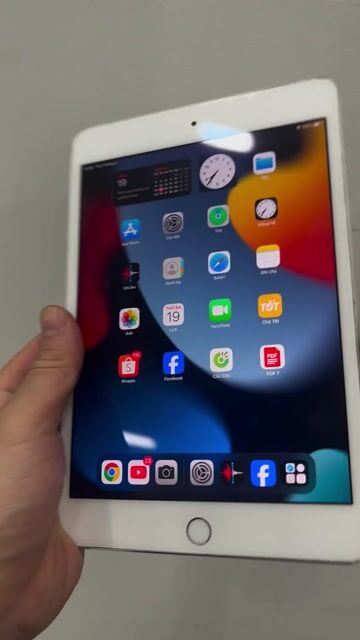 iPad Mini 4 đầy đủ wifi + sim bộ nhớ 64GB. Mua bán Máy tính bảng tại Quận Hoàng Mai Hà Nội được đăng bởi Minh hình 1
