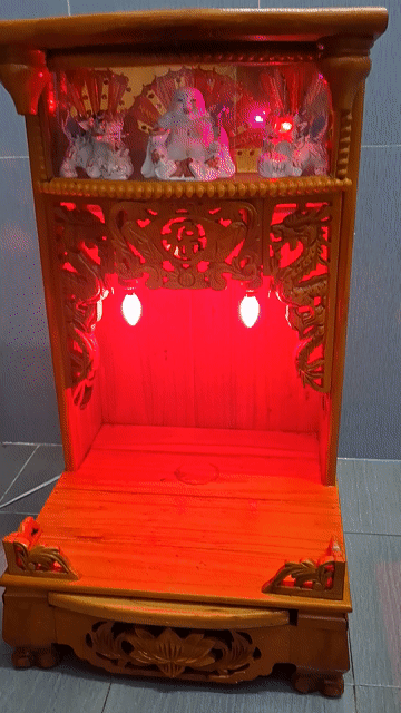 Tủ thờ Thần Tài Gỗ cao su Nâu gỗ Có đèn. Mua bán Tủ, kệ gia đình tại Quận 4 Tp Hồ Chí Minh được đăng bởi Hạnh hình 1