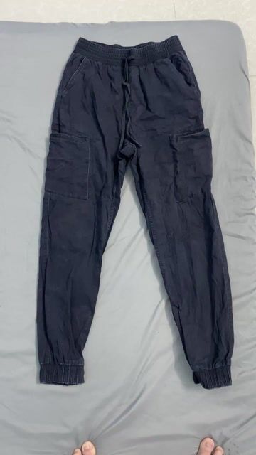 Quần túi hợp Holister