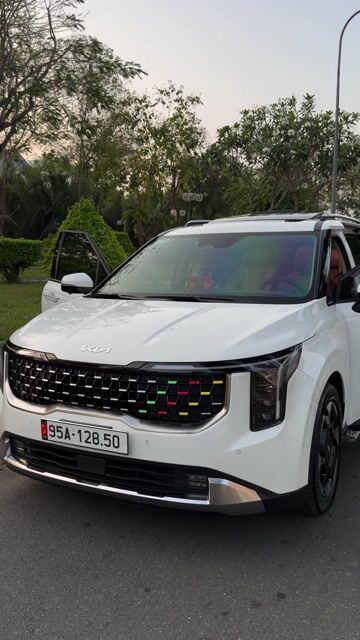 Kia Carnival 2024 - 27000 km. Mua bán Ô tô tại Thành phố Mỹ Tho Tiền Giang được đăng bởi Cửa Hàng Xe Máy Minh Dũng hình 1