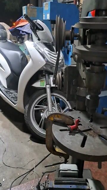 Máy khoan Hitachi 1m 1 pha 220V đã qua sử dụng. Mua bán Đồ chuyên dụng, Giống nuôi trồng tại Thành phố Biên Hòa Đồng Nai được đăng bởi Phạm nguyên Tuy hình 1