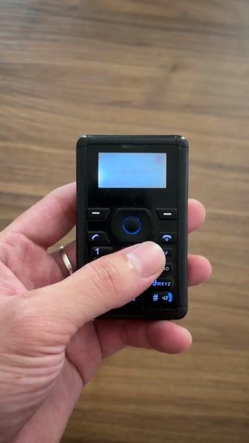 Máy Beeline hàng sưu tầm. Mua bán Điện thoại tại Quận Bình Thạnh Tp Hồ Chí Minh được đăng bởi Trần Huỳnh Thành Nhân hình 1