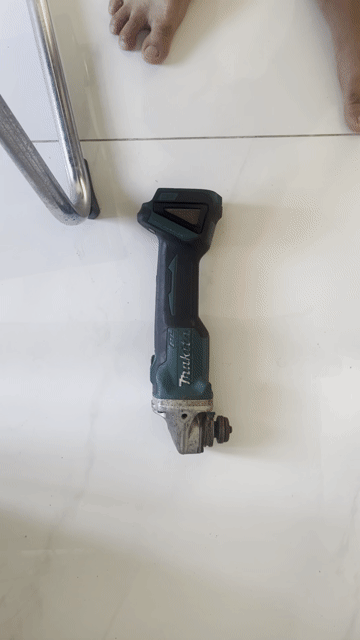 Thân  Máy mài góc Makita GA404DN Đã sử dụng. Mua bán Đồ chuyên dụng, Giống nuôi trồng tại Quận Ngũ Hành Sơn Đà Nẵng được đăng bởi Japan DM Shop hình 1