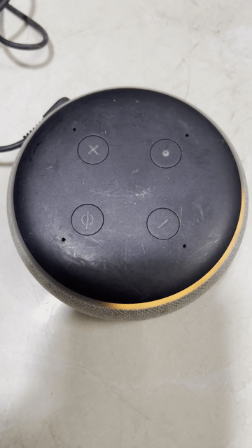 Loa thông minh Amazon Echo Dot. Mua bán Tivi, Âm thanh tại Quận 3 Tp Hồ Chí Minh được đăng bởi Thao Tran hình 1