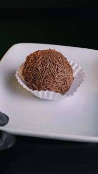 DOCES