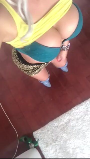 Model - Sandra_Milano cuckold