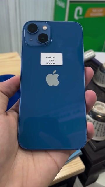 Apple iPhone 13 256GB Xanh dương. Mua bán Điện thoại tại Quận Ngô Quyền Hải Phòng được đăng bởi TRAN SONG HA hình 1