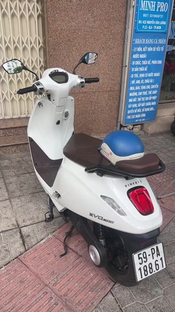 Xe máy điện Vinfast Evo200 Trắng. Mua bán Xe điện tại Quận 6 Tp Hồ Chí Minh được đăng bởi Nguyễn Văn Lợi hình 1