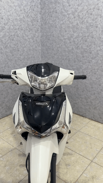 Honda Future Led 2024 Trắng 6000 km. Mua bán Xe máy tại Huyện Trảng Bom Đồng Nai được đăng bởi Trần Ngoc Truong hình 1