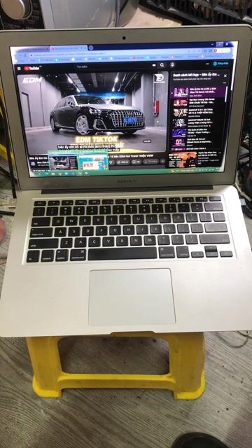 thanh lý MacBook Air A1466. Mua bán Laptop tại Quận Gò Vấp Tp Hồ Chí Minh được đăng bởi Minh Trí hình 1