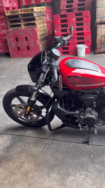 Harley-Davidson Sportster S Đỏ 174 km. Mua bán Xe máy tại Quận Bình Thạnh Tp Hồ Chí Minh được đăng bởi Lê Lệ Hằng hình 1