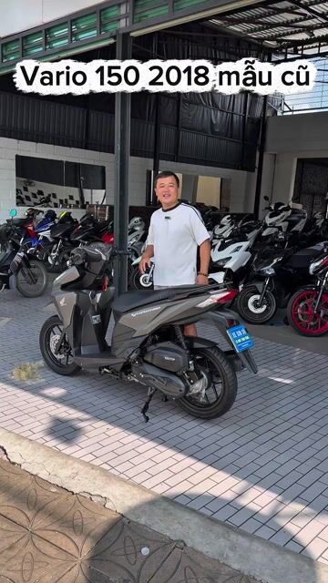 Vario 150 2018 trùm cuối mẫu cũ màu vàng cát.. Mua bán Xe máy tại Quận Ô Môn Cần Thơ được đăng bởi Trần Tùng hình 1