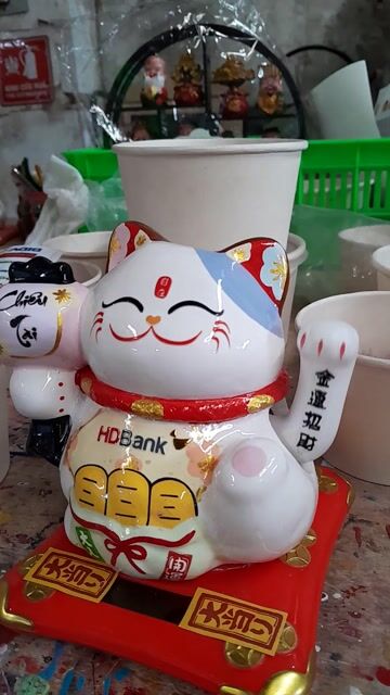 Quà tặng doanh nghiệp Mèo thần tài in logo. Mua bán Đồ sưu tầm, đồ cổ tại Thành phố Thủ Đức Tp Hồ Chí Minh được đăng bởi Maneki Neko House hình 1