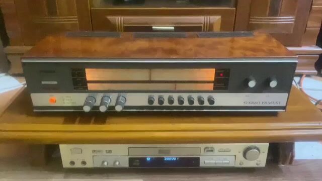 Ampli đài RFT 2401 của Đức vỏ gỗ màu Piano rất đẹp. Mua bán Tivi, Âm thanh tại Quận Hoàng Mai Hà Nội được đăng bởi Linh hình 1