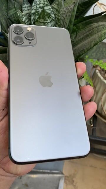 Apple iPhone 11 Pro Max 64GB 99%. Mua bán Điện thoại tại Quận Hải Châu Đà Nẵng được đăng bởi Linh  hình 1