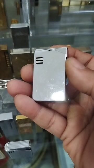 Bật lửa điện Sarome IC Nhật Bản. Mua bán Đồ sưu tầm, đồ cổ tại Quận Gò Vấp Tp Hồ Chí Minh được đăng bởi Bật lửa cỏ Nhật hình 1