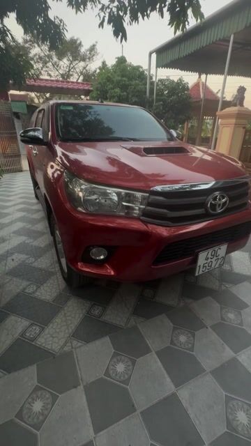 Toyota Hilux 20172.4E 4×2 mt - 100000 km. Mua bán Ô tô tại Huyện Nam Đàn Nghệ An được đăng bởi Ước Mơ Oto hình 1