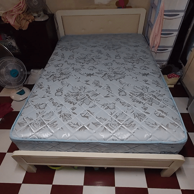 Nệm lò xo Comfor 1m4 x 2m x 25cm. Mới. Bán nhanh.. Mua bán Giường, chăn ga gối nệm tại Quận 10 Tp Hồ Chí Minh được đăng bởi Phi Phạm hình 1