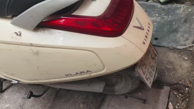 Xe máy điện VinFast Klara A2 Kem. Mua bán Xe máy tại Quận Đống Đa Hà Nội được đăng bởi CỬA HÀNG T STORE ĐIỆN THOẠI LAPTOP HÀ NỘI hình 1