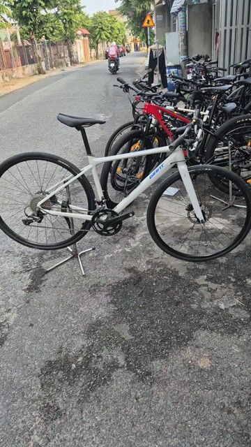 Xe đạp Giant Fastroad SL2 size S. Mua bán Xe đạp tại Huyện Hóc Môn Tp Hồ Chí Minh được đăng bởi mr phát hình 1