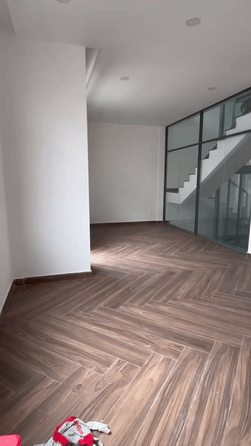 Cho thuê Văn phòng, Mặt bằng kinh doanh Vinhomes Grand Park Thành phố Thủ Đức Tp Hồ Chí Minh diện tích 144 m² giá 10 triệu/tháng