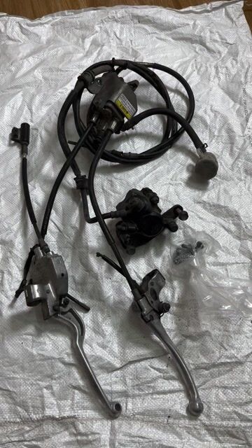 Full bộ heo dầu thắng truoc xe vision 2014 đời đầu. Mua bán Phụ tùng xe tại Quận 7 Tp Hồ Chí Minh được đăng bởi anh bảy hình 1