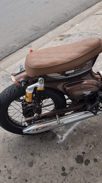 Honda Cub 80 màu Nâu. Mua bán Xe máy tại Quận Tân Phú Tp Hồ Chí Minh được đăng bởi Phạm Gia Trí hình 1