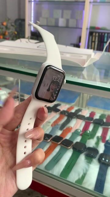 Apple Watch S5 40 LTE trắng sai dc esim dep keng. Mua bán Thiết bị đeo thông minh tại Quận Phú Nhuận Tp Hồ Chí Minh được đăng bởi pé phuong hình 1