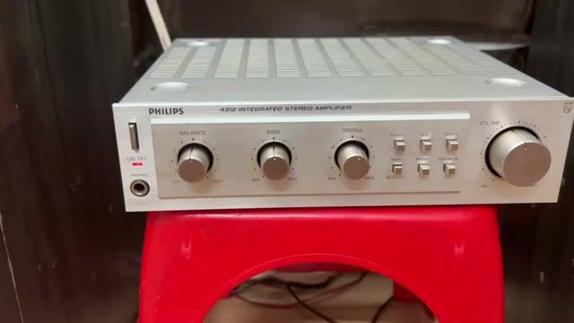 Amply Philips 4312 Bạc Kim loại Châu Âu. Mua bán Tivi, Âm thanh tại Quận Tân Bình Tp Hồ Chí Minh được đăng bởi huy  hình 1