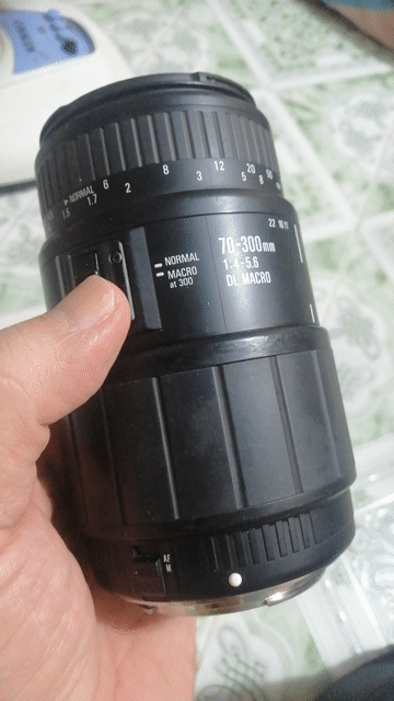 Máy ảnh phim Canon EOS Kiss Đen. Mua bán Máy ảnh, Máy quay tại Quận 4 Tp Hồ Chí Minh được đăng bởi Doremi hình 1