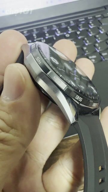 Cần bán đồng hồ Huawei GT6 màu đen. Mua bán Thiết bị đeo thông minh tại Quận 12 Tp Hồ Chí Minh được đăng bởi Thuy Duong hình 1