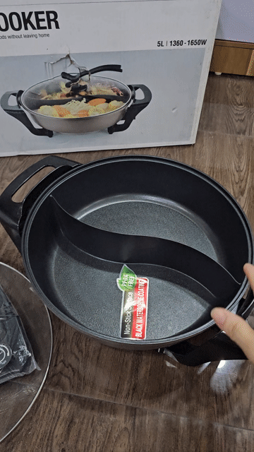 Thanh lý Nồi lẩu điện LocknLock 5L Mới. Mua bán Bếp, lò, đồ điện nhà bếp tại Quận Bình Tân Tp Hồ Chí Minh được đăng bởi Cherry Chung hình 1