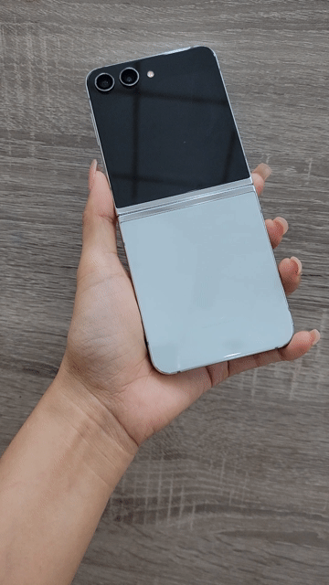 Samsung Z Flip 5 512GB Bạc. Mua bán Điện thoại tại Quận Gò Vấp Tp Hồ Chí Minh được đăng bởi KGPHONE  Điện Thoại Di Động giá tốt  hình 1