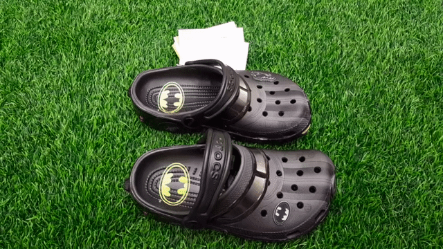 Dép sục Crocs Batman Trẻ em Đen. Mua bán Mẹ và bé tại Quận Nam Từ Liêm Hà Nội được đăng bởi THÀNH PHÁT hình 1