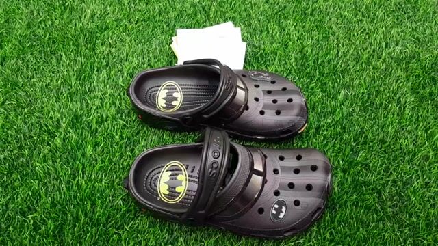 Dép sục Crocs Batman Trẻ em Đen. Mua bán Mẹ và bé tại Quận Nam Từ Liêm Hà Nội được đăng bởi THÀNH PHÁT hình 1