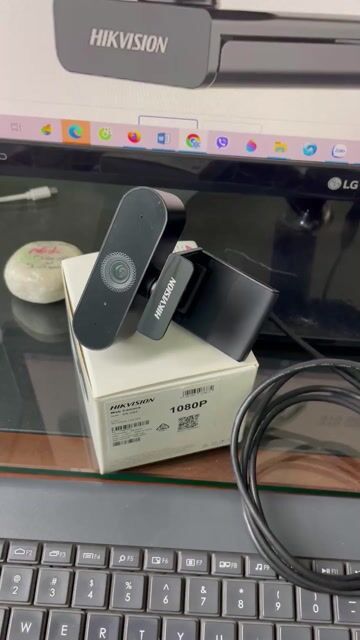 Webcam Hikvision DS-U02 Full HD Đen. Mua bán Máy ảnh, Máy quay tại Quận Hải Châu Đà Nẵng được đăng bởi Tuan Anh hình 1