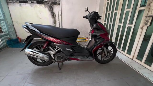 Suzuki Hayate 125 2009 Đỏ-Đen. Mua bán Xe máy tại Quận 7 Tp Hồ Chí Minh được đăng bởi Minh Anh hình 1