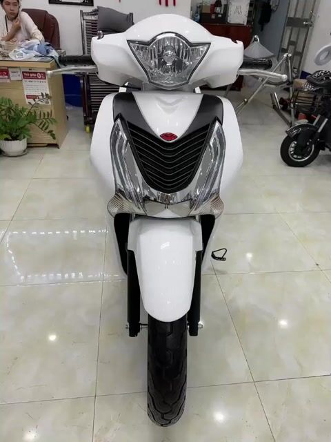 ❌SH 150dk CUỐI 2015 MÀU TRẮNG CỰC ĐẸP GIÁ TỐT. Mua bán Xe máy tại Thành phố Vũng Tàu Bà Rịa - Vũng Tàu được đăng bởi XE MÁY BẢO THANH  TPVŨNG TÀU hình 1