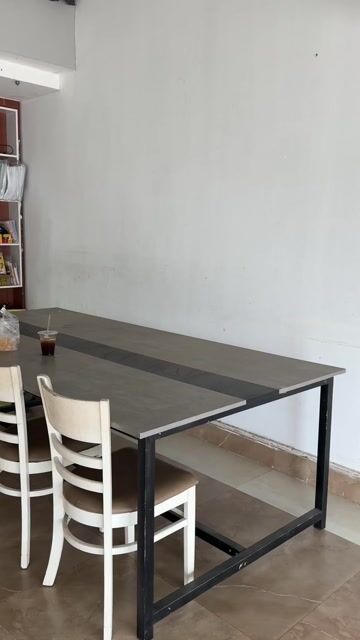 Thanh Lý Bàn họp chân sắt gỗ 2m4x1m2. Mua bán Đồ dùng văn phòng tại Huyện Nhơn Trạch Đồng Nai được đăng bởi Trần Ngọc My hình 1